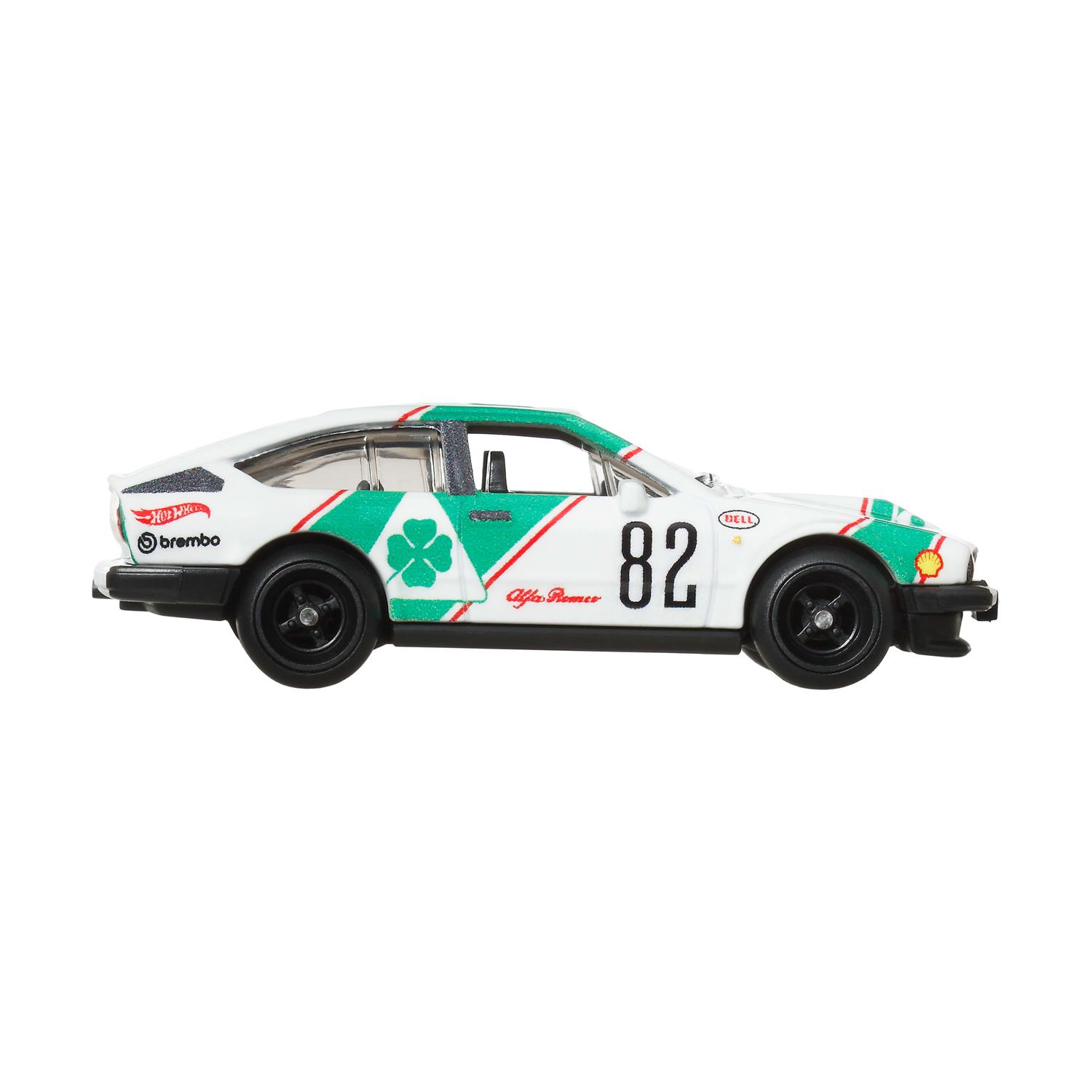 Mattel Hot Wheels Premium: Boulevard - Alfa Romeo GTV6 3.0 (JBL16)