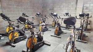 &Gamma;&upsilon;&mu;&nu;ά&zeta;&omicron;&nu;&tau;&alpha;&iota; &kappa;&alpha;&iota; &pi;&alpha;&rho;ά&gamma;&omicron;&upsilon;&nu; &eta;&lambda;&epsilon;&kappa;&tau;&rho;&iota;&kappa;ή &epsilon;&nu;έ&rho;&gamma;&epsilon;&iota;&alpha;...