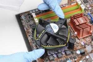 InfoGate-Broken heatsink legs Repairment  - &Epsilon;&pi;&iota;&sigma;&kappa;&epsilon;&upsilon;ή &sigma;&pi;&alpha;&sigma;&mu;έ&nu;&eta;&sigmaf; &beta;ά&sigma;&eta;&sigmaf; &gamma;&iota;&alpha; &epsilon;&pi;&epsilon;&xi;&epsilon;&rho;&gamma;&alpha;&sigma;&tau;ή
